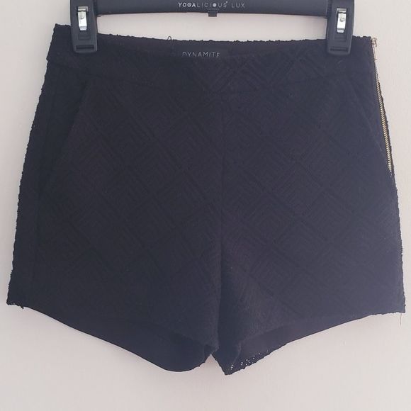 ✨2FOR15$✨ Dynamite Lacy Criss-Cross Design Black Shorts - Picture 3 of 9